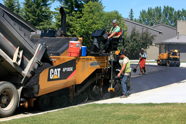 Best Decorative Driveway Pavers  in Hometown, IL